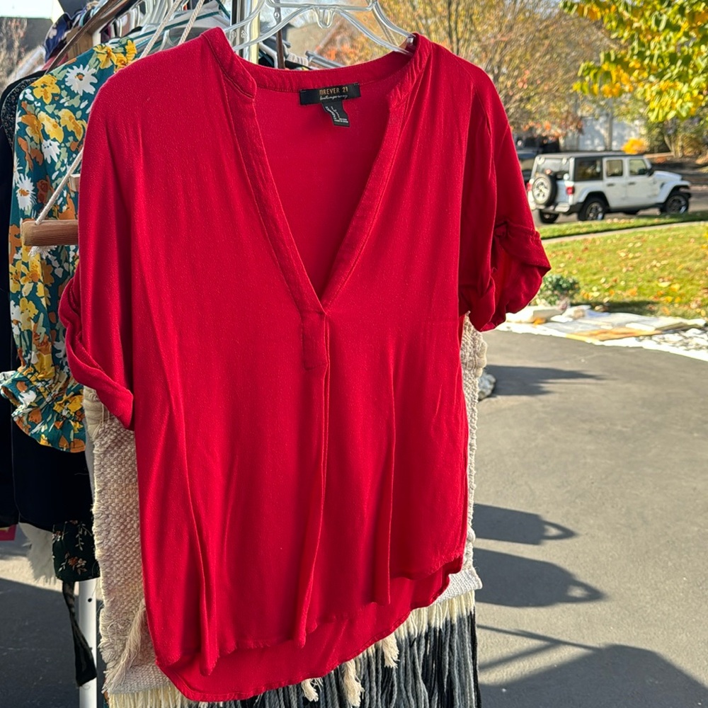 Red short sleeve blouse